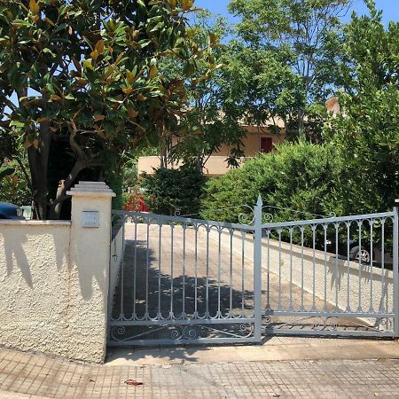 Apartamento Brezza Di Mare Torre Canne Exterior foto